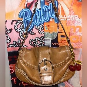 Sold * Coach Tan Soho Vintage British Buckle Leather Shoulder Bag